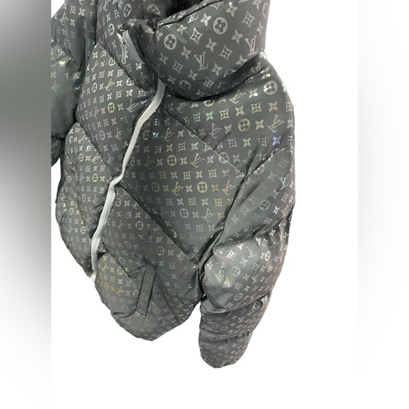 Louis Vuitton puffer jacket - Picture 7 of 7